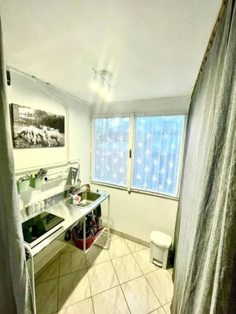 Holdrutás Vityilló konyha